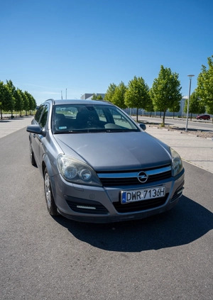 Opel Astra cena 9400 przebieg: 349000, rok produkcji 2006 z Iława małe 326